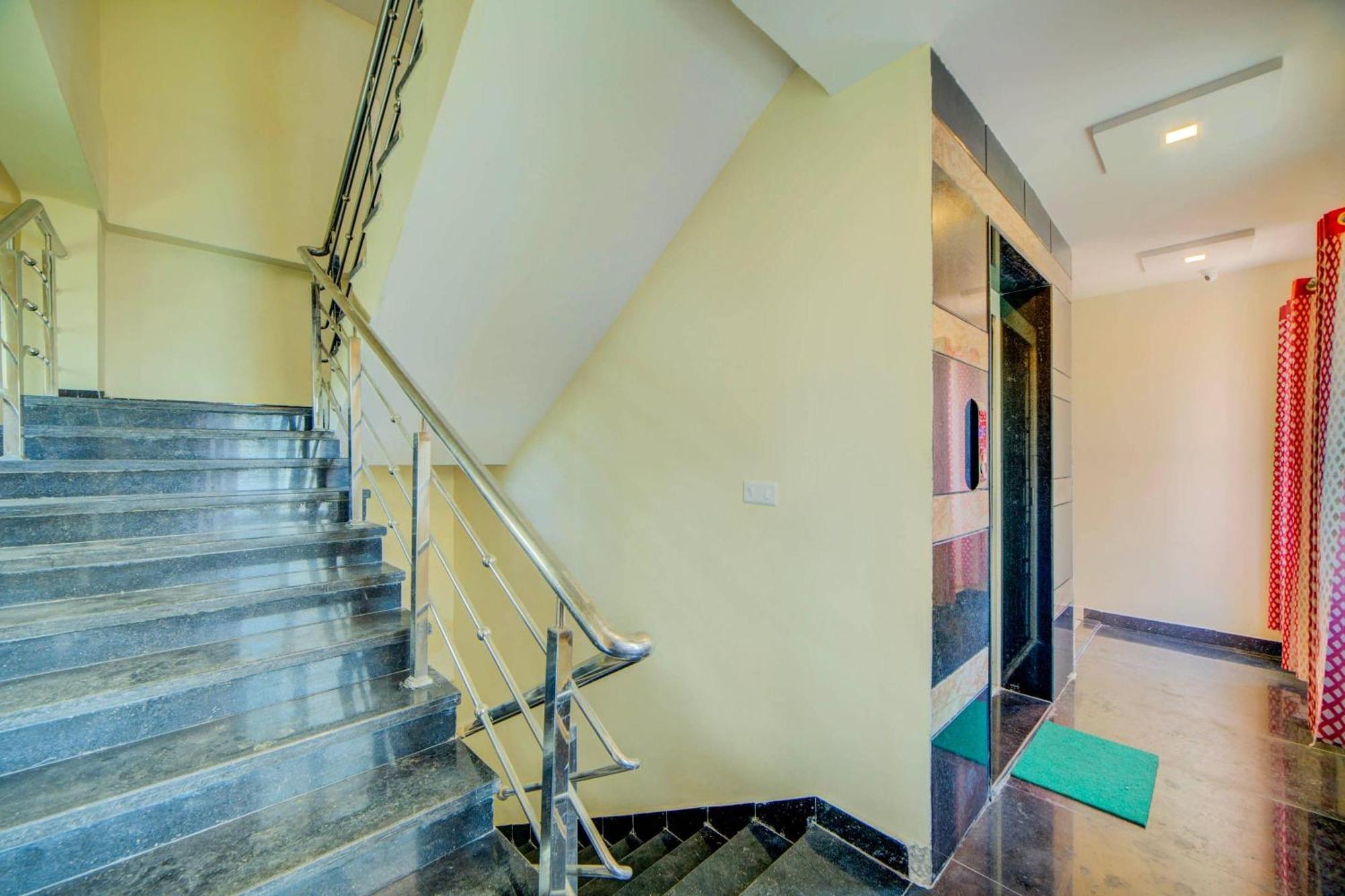 فندق أو واي أو 40852 وايت ريدج Sururnagar المظهر الخارجي الصورة
